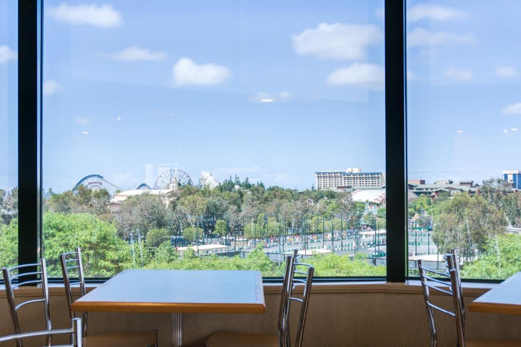 אנהיים Carousel Inn And Suites מראה חיצוני תמונה