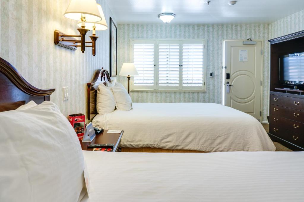 אנהיים Carousel Inn And Suites מראה חיצוני תמונה