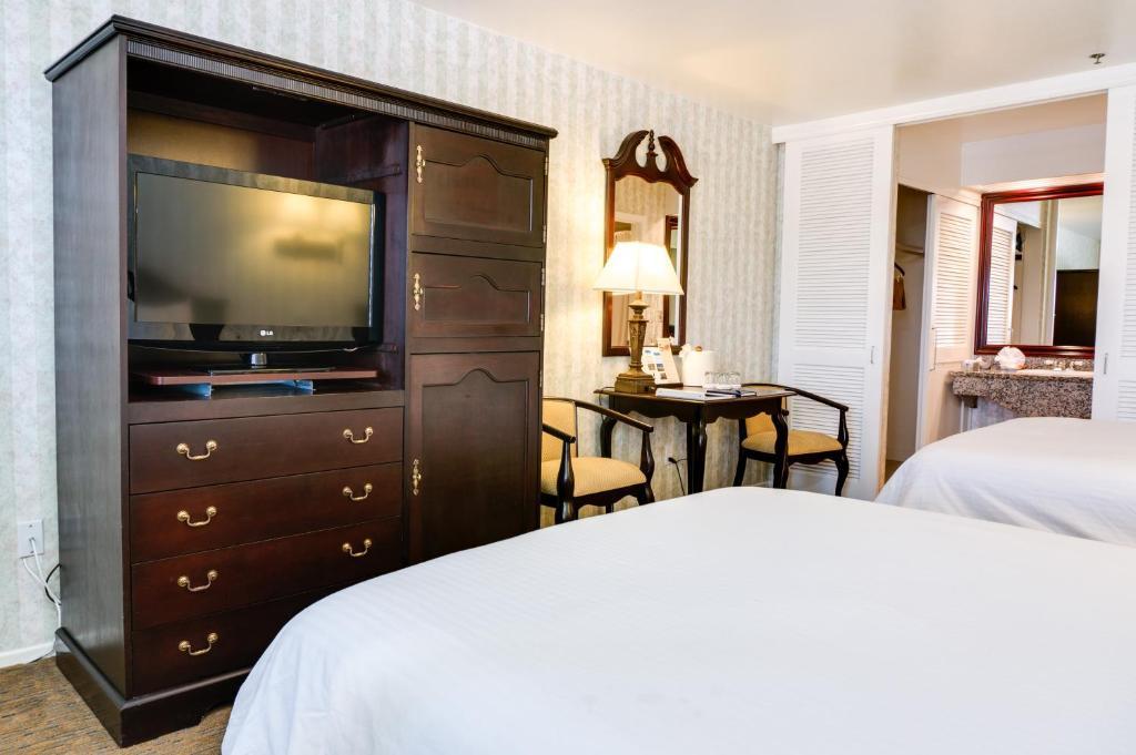 אנהיים Carousel Inn And Suites מראה חיצוני תמונה